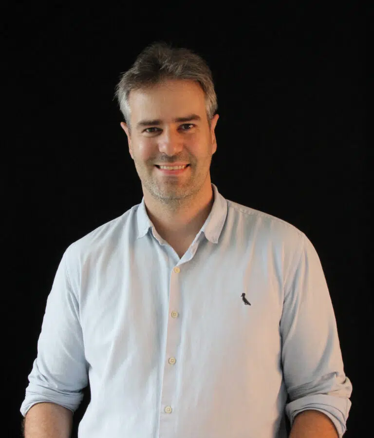 Narita Strategy & Design contrata diretor de identidade corporativa