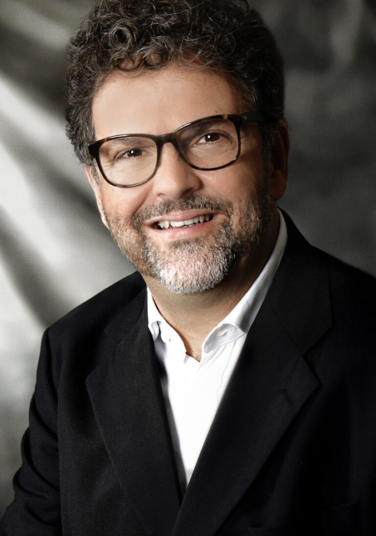 Binder se destaca no Prêmio Colunistas RJ 2023 + CCRJ