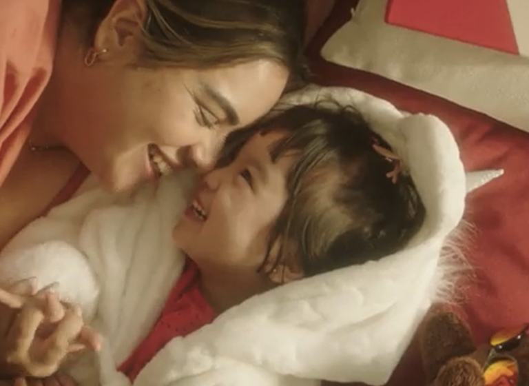 Lulu D’avola é mãe em campanha de L’Occitane au Brésil