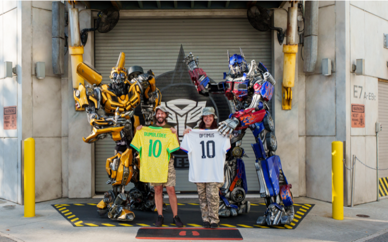 Universal Orlando usa Transformers em ação de marketing