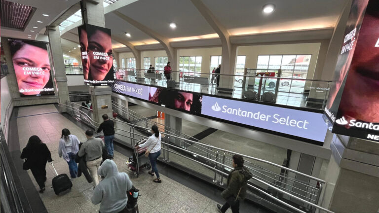 Santander “invade” ponte aérea com Primetime da NEOOH