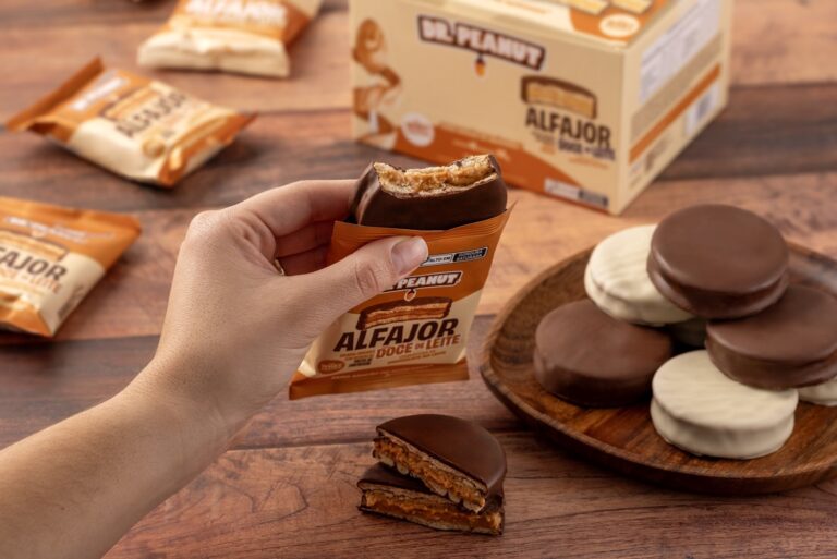 Dr. Peanut amplia linha de snacks e lança Alfajor Doce de Leite