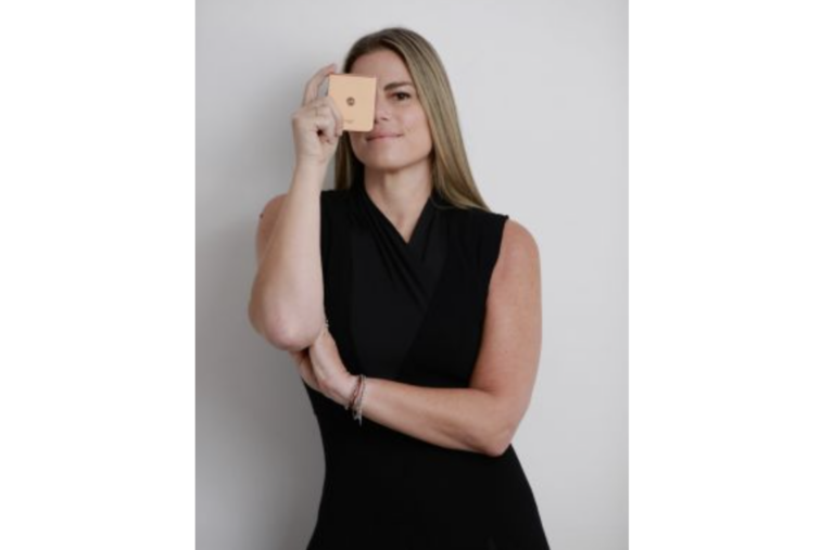 Samantha Simon é a nova head de comunicação da Motorola no Brasil