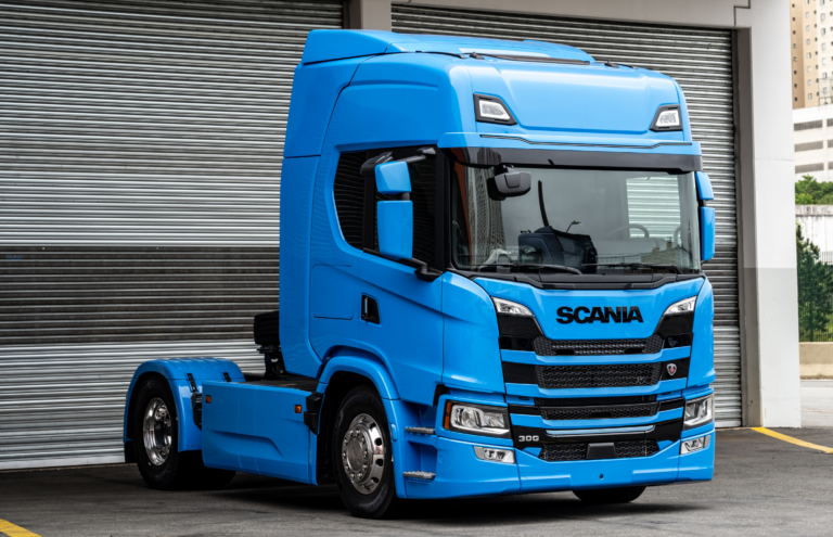 Scania lança seu primeiro caminhão elétrico