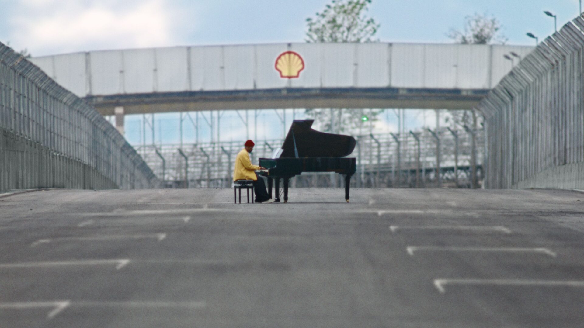 Shell Meena Shell e Senna Brands se unem em campanha emocionante