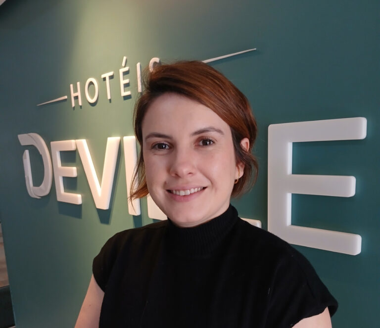 Amanda Machado é a nova gerente de marketing Deville