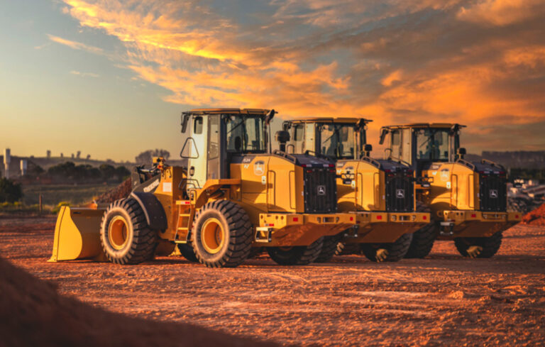 John Deere Construção lança campanha “Amarelo não é tudo igual”