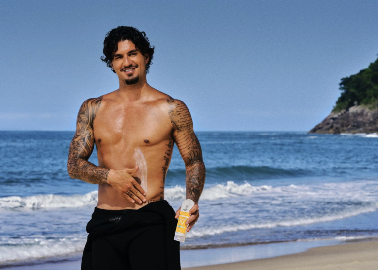 Australian Gold lança primeira campanha com Gabriel Medina