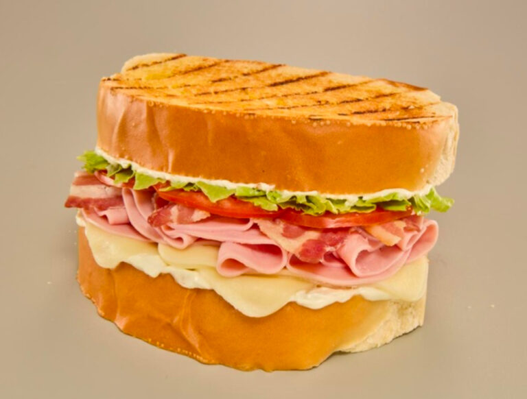 Frango Assado e Sadia lançam sanduíche com pão de semolina e Mignoneto