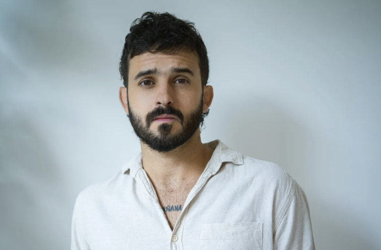 Santa Transmedia contrata o diretor Pedro Furtado.