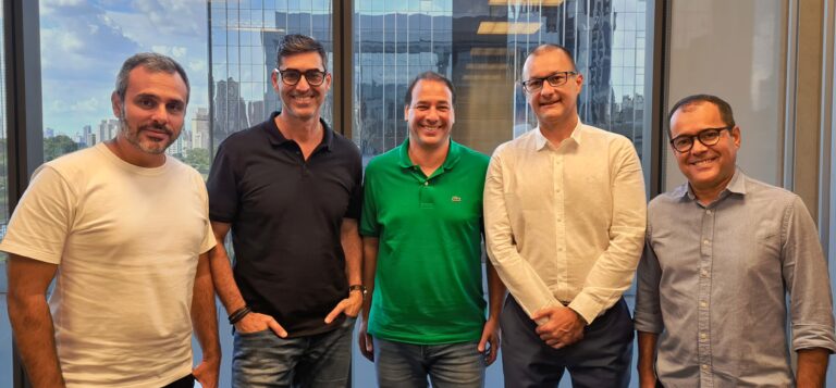 Kallas anuncia novos executivos e reforça expansão