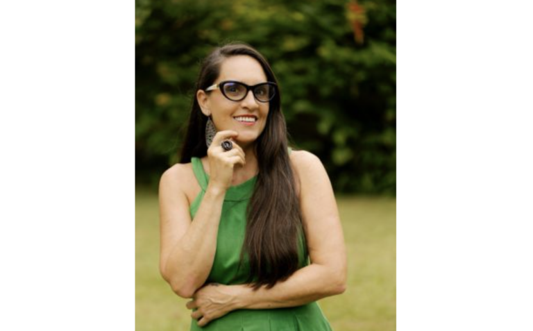 Data8 anuncia chegada de Adriana de Queiroz e Lívia Hollerbach