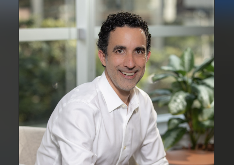 Leonardo Chaves assume a liderança da OKTO