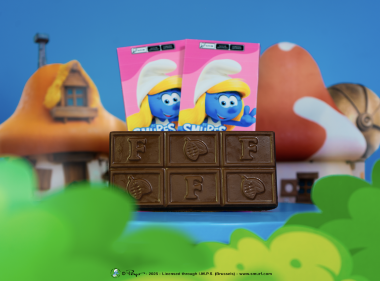 Florybal fecha parceria com Os Smurfs em linha de chocolates
