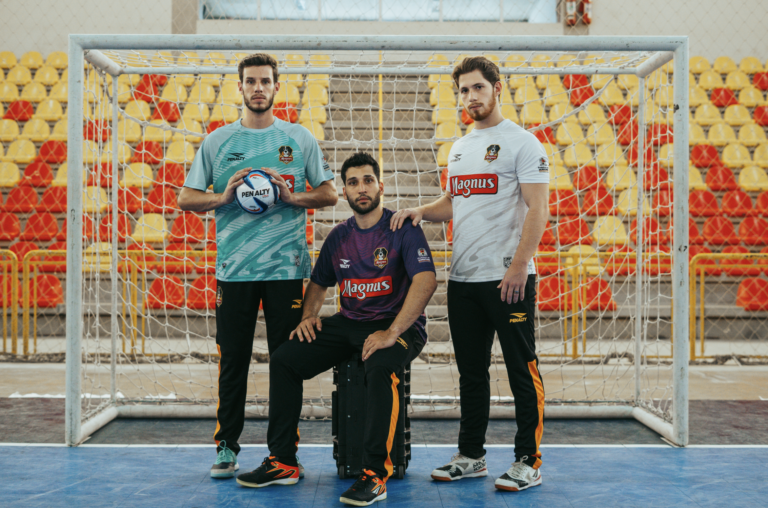 Penalty apresenta novos uniformes do Magnus Futsal