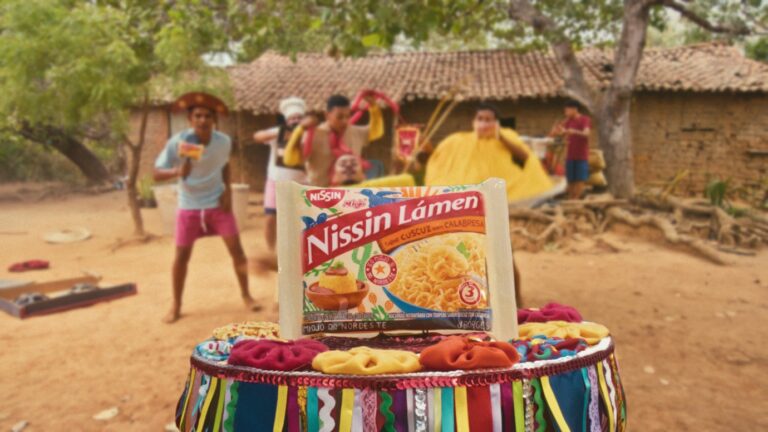 NISSIN celebra novo Lámen sabor Cuscuz com Calabresa