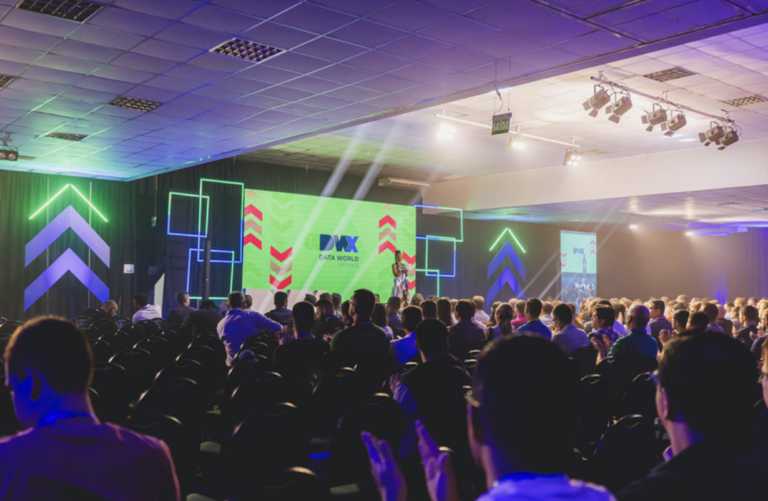 Um dos maiores eventos de IA acontece em Florianópolis