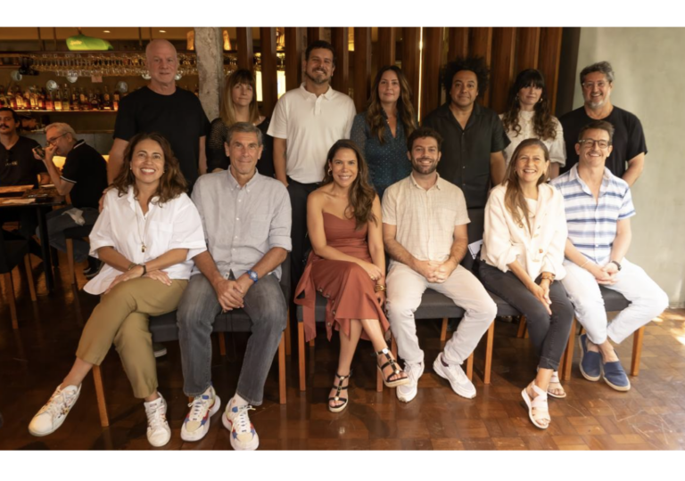 APRO apresenta novo conselho em encontro anual