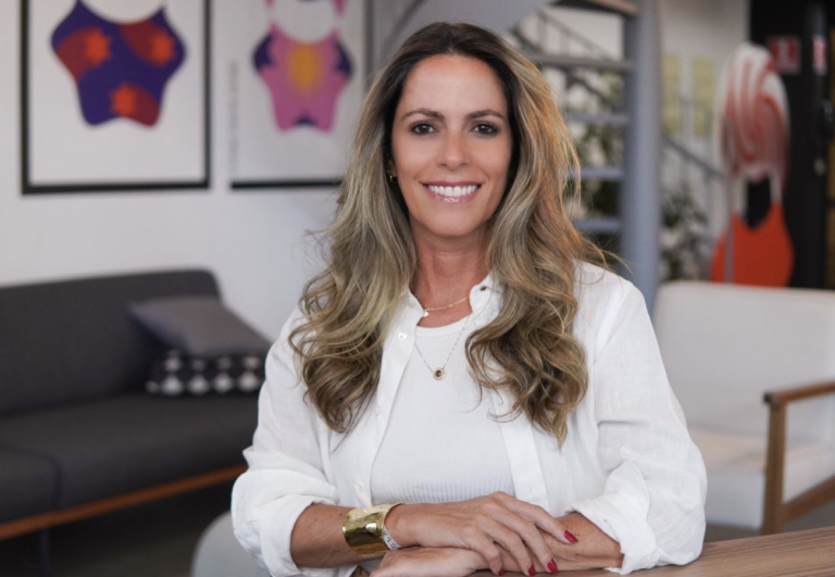 Natalie Kochmann assume como diretora da anacouto 