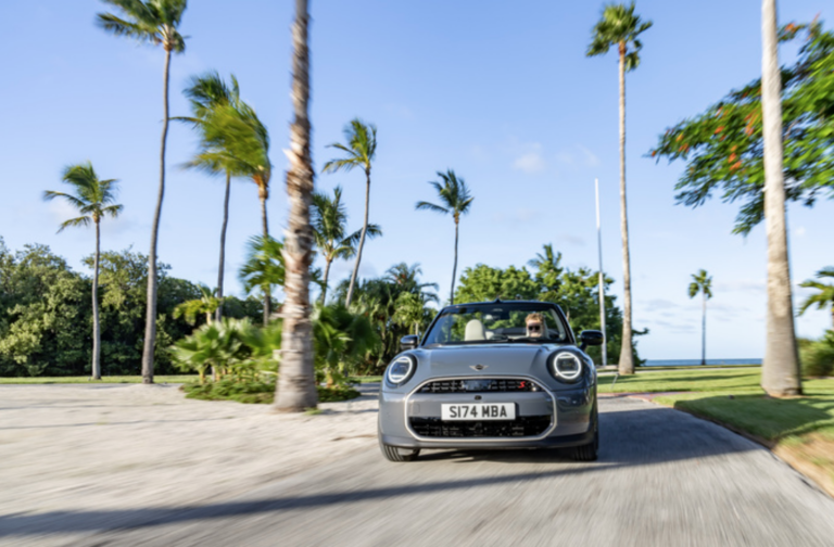 Novo MINI Cooper S Cabrio chega ao Brasil