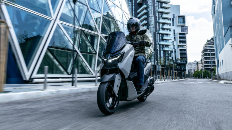YAMAHA NMAX ganha o prestigiado prêmio de design Red Dot