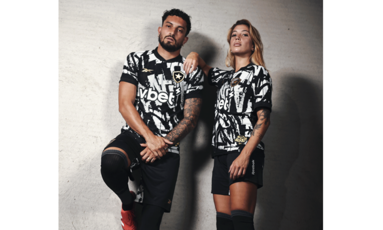 Botafogo e Reebok apresentam novo uniforme IV para temporada