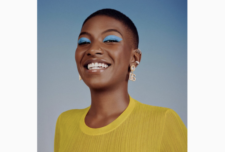 Santeria anuncia a chegada da diretora de cena Aisha Mbikila