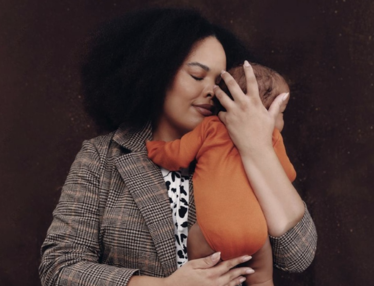 Rita Carreir comemora Dia das Mães com a Ashua