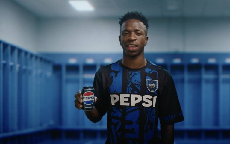 PEPSI BLACK lança campanha da UEFA Champions League
