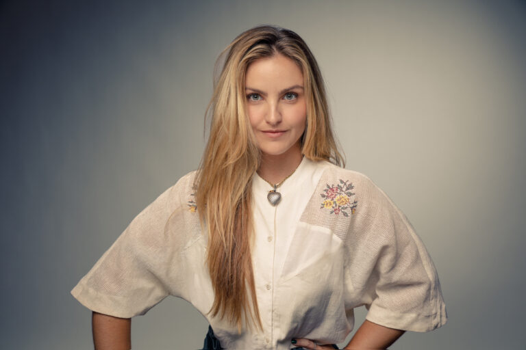 Zoe Guglielmoni é a nova diretora de cena da Miss Sunshine Films