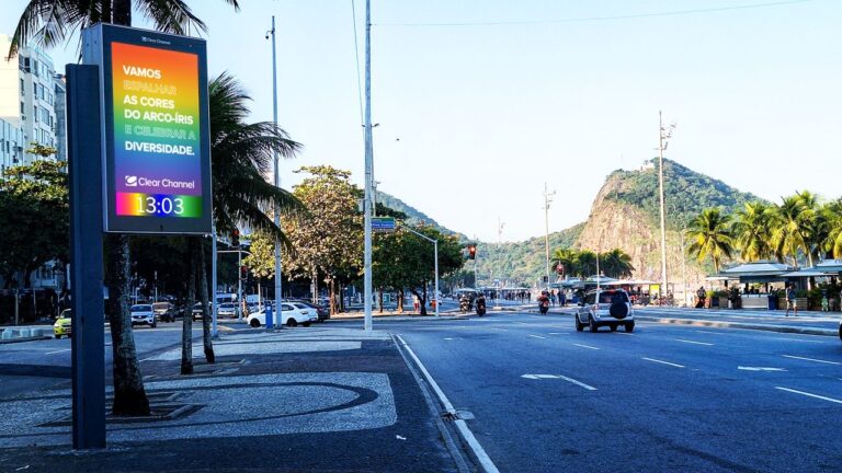 Eletromidia adquire operação da Clear Channel no Brasil