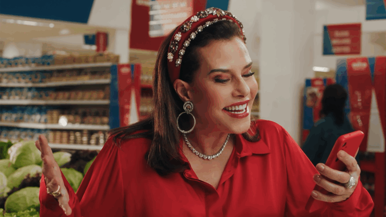 Extra lança campanha assinada pela Africa Creative