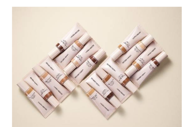 Laura Mercier apresenta Tinted Moisturizer Natural Dewy FPS 30