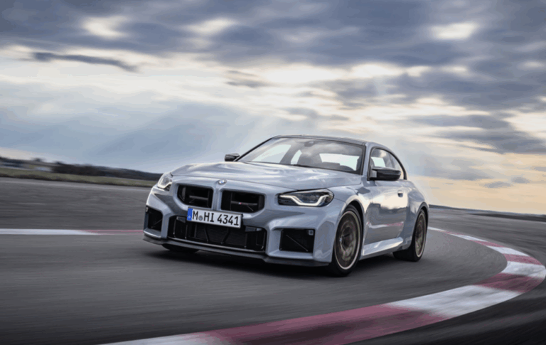 Novo BMW M2 CS vai de 0 a 100km/h em menos de 4 segundos