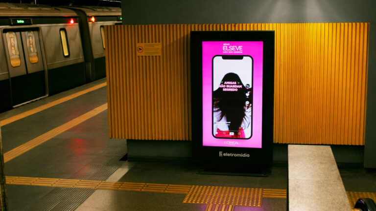 L’Oréal Paris leva criadores do TikTok para mídia exterior