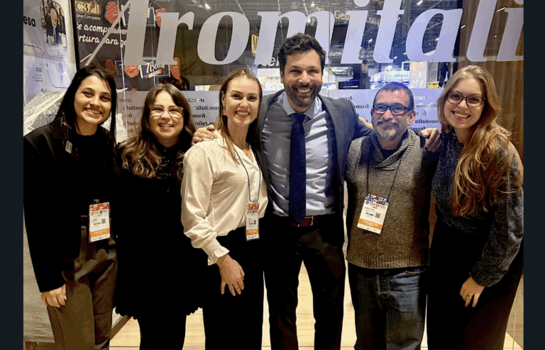 Opereta em muitos Atos, por Afonso Abelhão