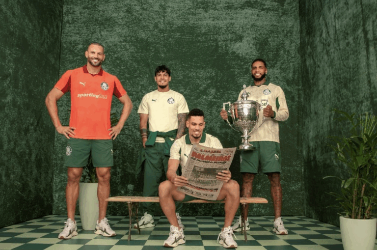 Mascotes do Palmeiras e Clébão invadem loja em NY