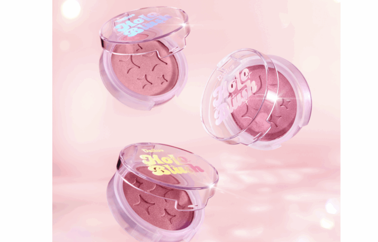 Dailus lança novo blush iluminador holográfico