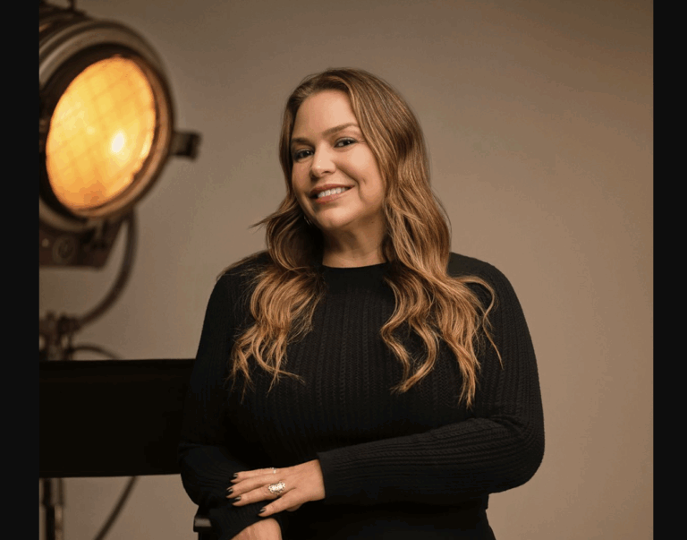 Saigon anuncia a promoção de Katiucia Soares