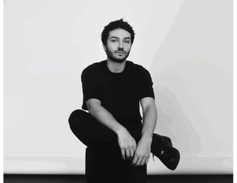 WRiTE conquista conta da Todeschini