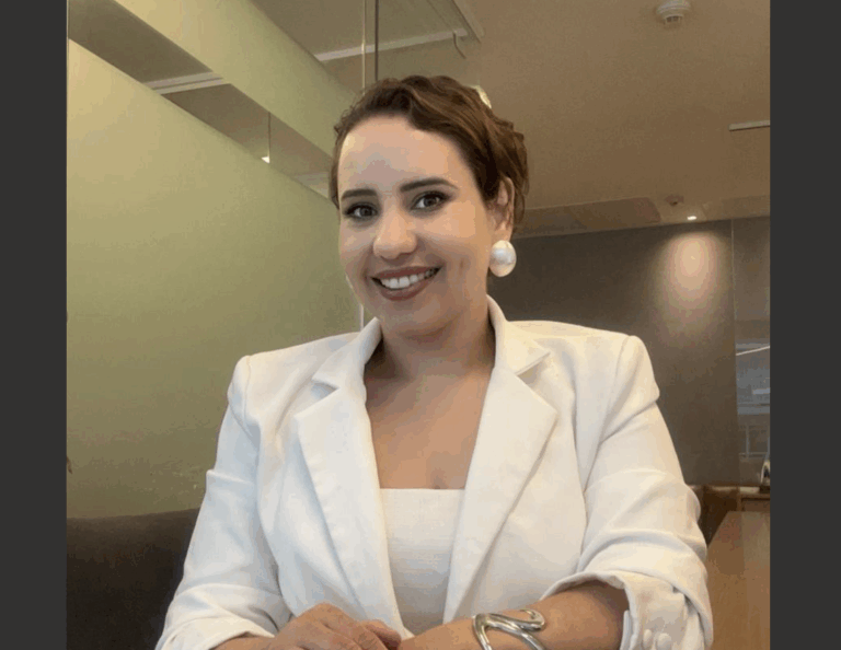 Dany Guedes reforça atendimento da Ilha Crossmídia