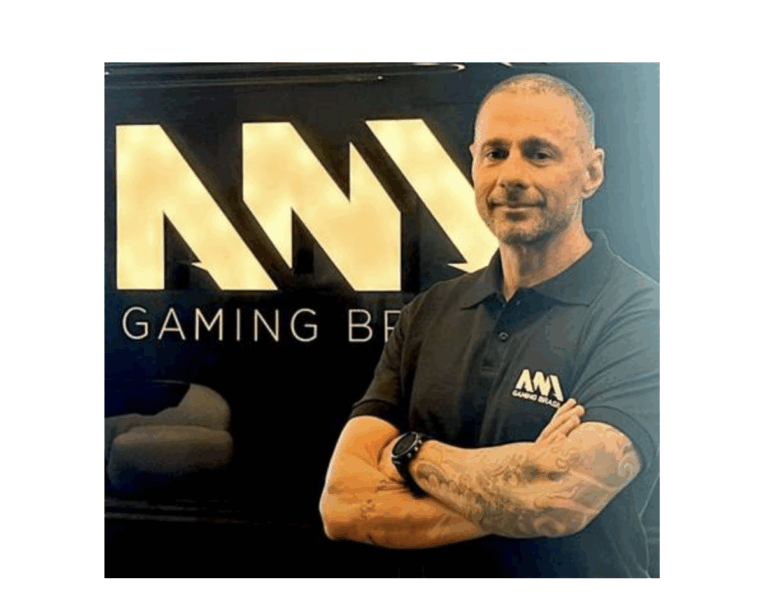Ana Gaming anuncia Roberto Giuliani na direção