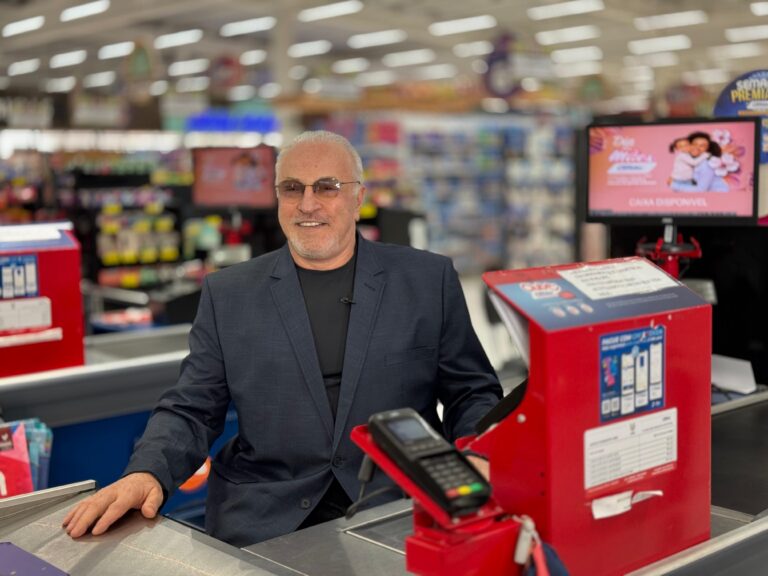 Rede Condor adquire cinco lojas do Compre Mais