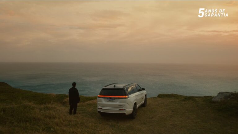 Jeep lança Novo Commander em campanha da F.biz