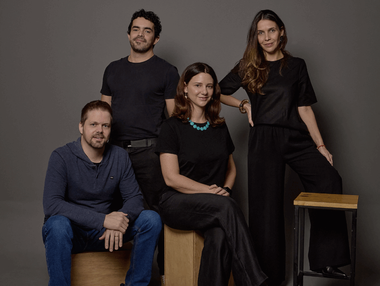 AlmapBBDO anuncia promoções e reforço na criação