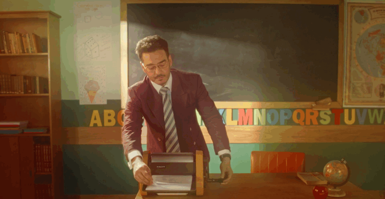 Marcos Veras estrela campanha da FTD Educação