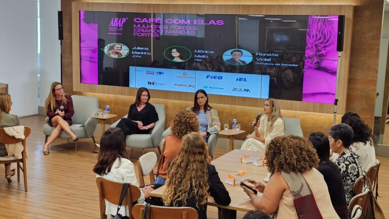 Café com Elas reúne lideranças femininas na Bahia
