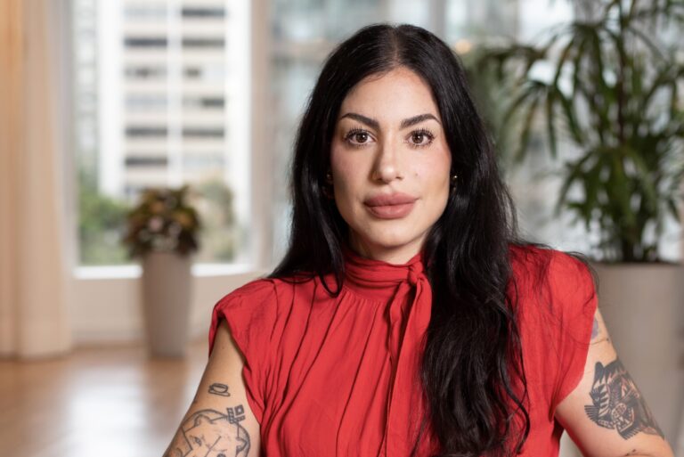 ℓiⱴε the Agency anuncia Rafaela Santurian na criação