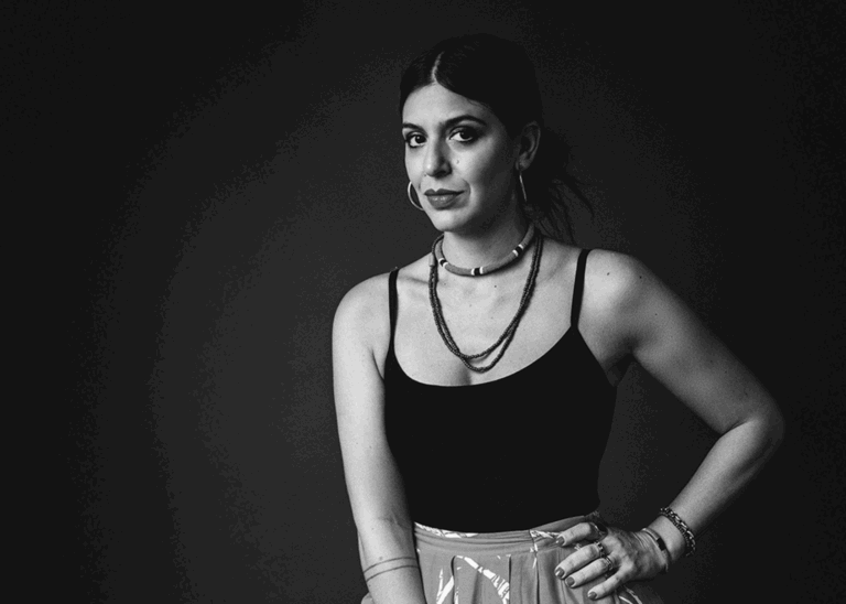 Juliana Curi chega à Barry Company como diretora de cena