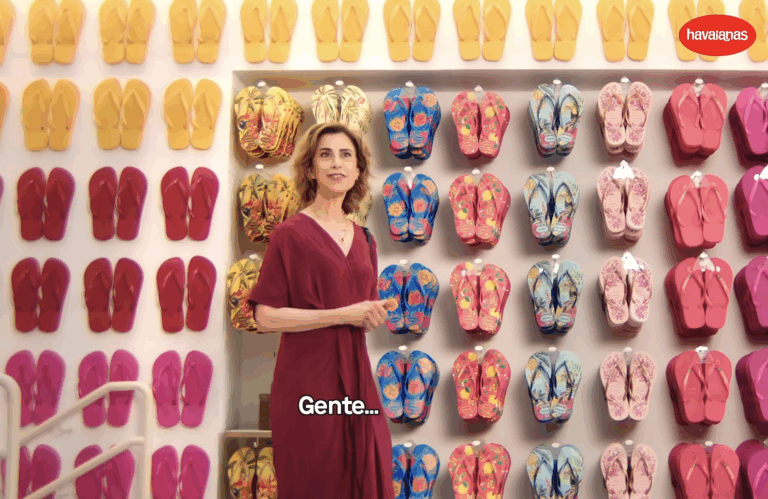 Havaianas e Fernanda Torres estreiam nova campanha